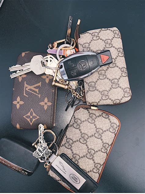 louis vuitton fur keychain replica|louis vuitton keyholder.